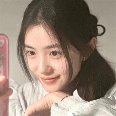 亲密 海报